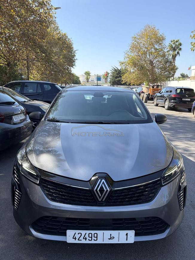 Renault Clio Essence Automatique 2025 à Rabat