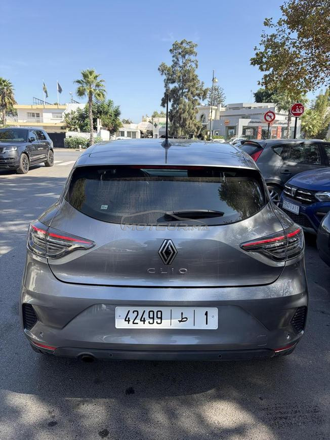 Renault Clio Essence Automatique 2025 à Rabat