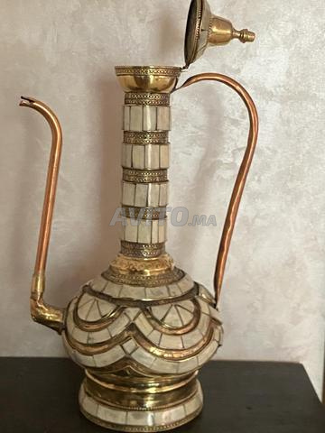 إبريق قديم من النحاس المطعّم بالعظم - 2