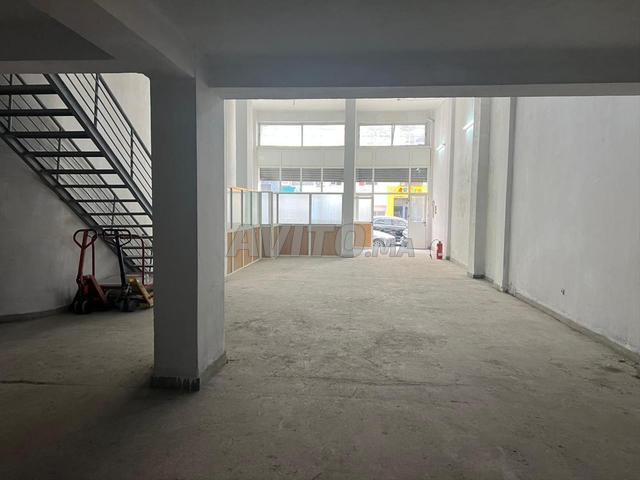 Magasin commercial 300 m² à Belvédère - 2