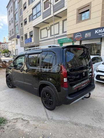 Peugeot Rifter Diesel Manuelle 2021 à Tanger - 2
