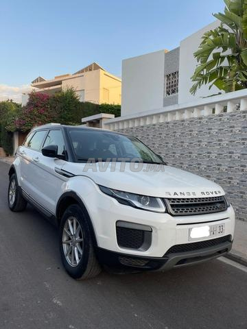Voiture Evoque à Agadir - 2