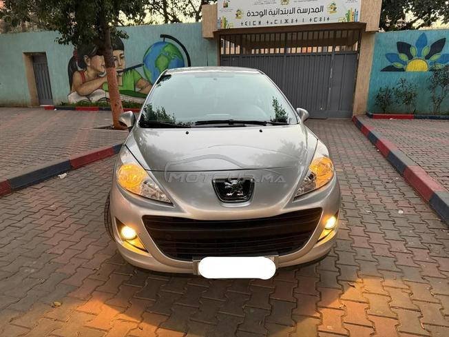 سيارة للبيع جيدة
