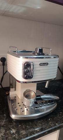 Machine à café Delonghi Scultura ECZ 351 - 2