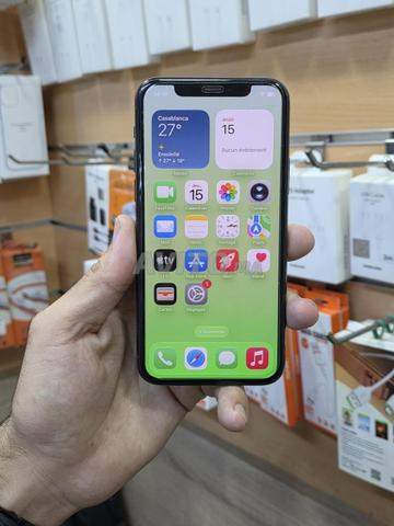 iPhone 11 Pro 256 Go Batterie 84% Tout est original - 2