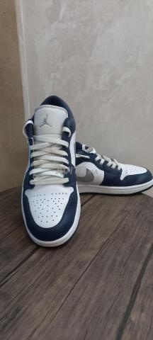Air Jordan 1 Low Wolf Grey Midnight Navy | 44 - 2