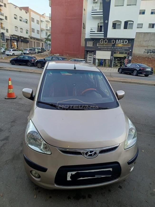 hyundai10 tres bon etat, pret a rouller librement,