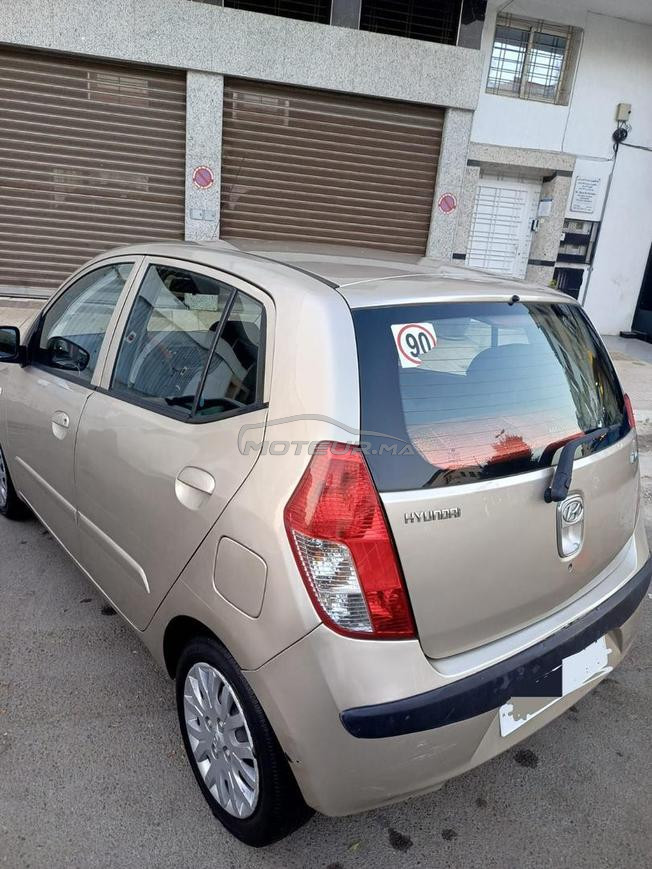 hyundai10 tres bon etat, pret a rouller librement,