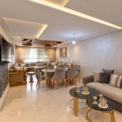 LOCATION MEUBLÉE – 3 CHAMBRES – TRÈS HAUT STANDING