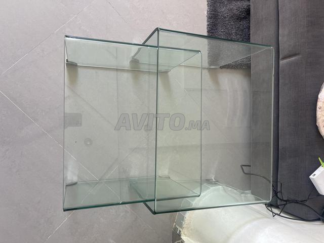Lot de deux tables gigognes en verre - 2
