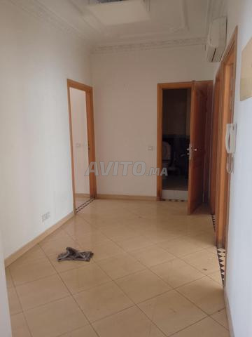 Bureau 120m2 aux Hôpitaux - 2