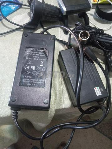 Chargeur de batteries Bosh - 2