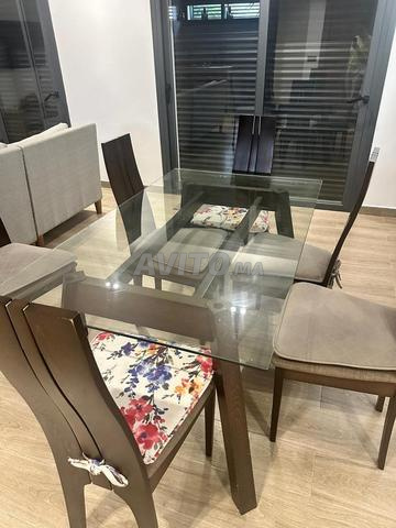 Table à manger - 2