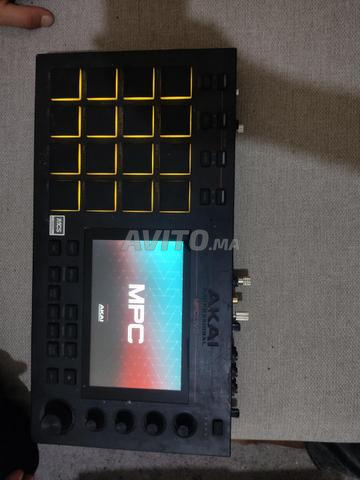 Akai Professional MPC Live - 2