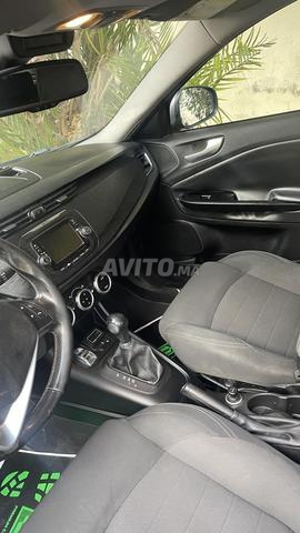 Alfa Romeo Giulietta authentique diesel - 2