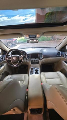 Jeep Grand Cherokee Overland - 2