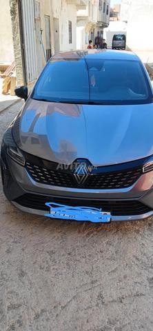 Renault Clio Diesel Manuelle 2024 à Tanger - 2