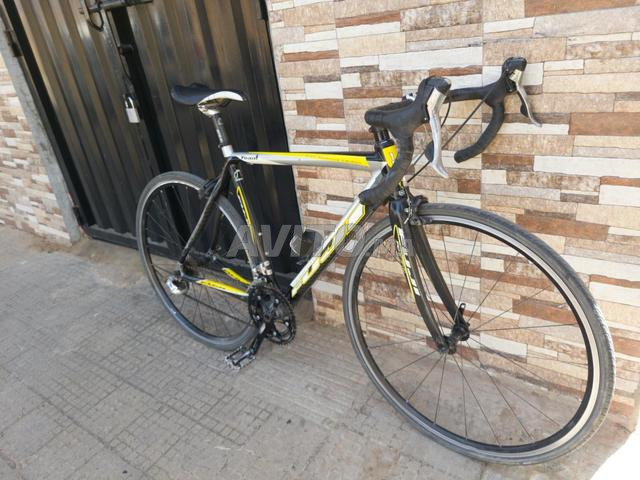 دراجة طريق FUJI Team Shimano Ultegra - 2