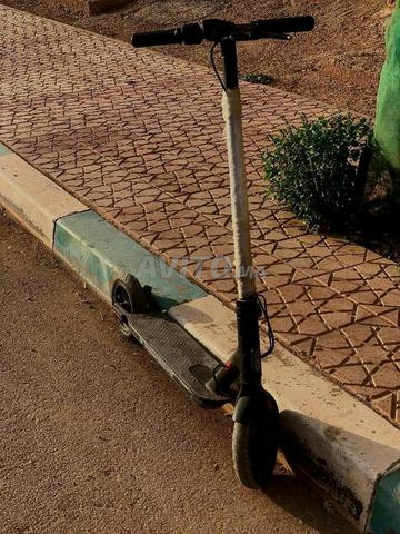 Trottinette encore en bon état, pour les intéressés, prix négociable