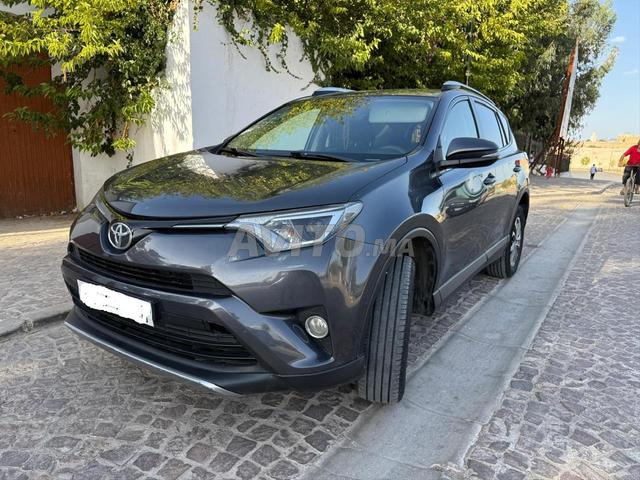 Toyota RAV-4 Diesel Automatique 2017 à Meknès