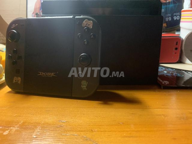 Console Nintendo Switch avec FC 24 en bon état - 2