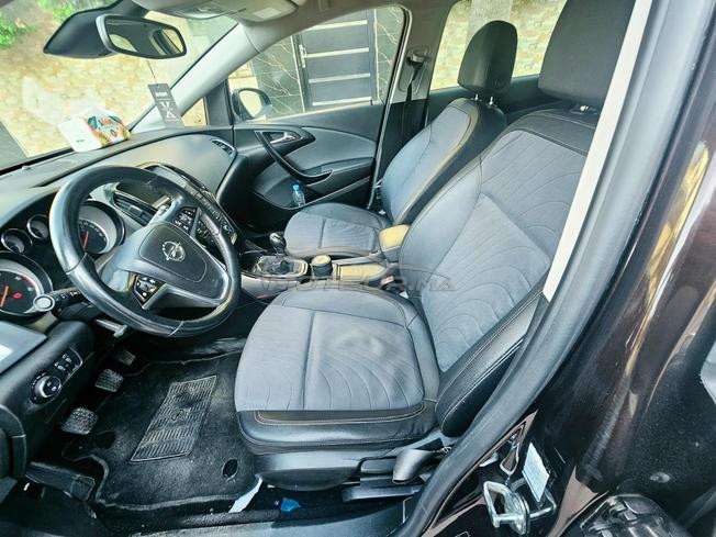 Opel Astra Diesel Manuelle 2015 à Agadir