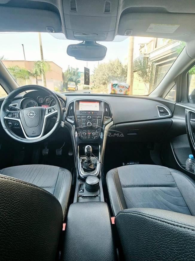 Opel Astra Diesel Manuelle 2015 à Agadir