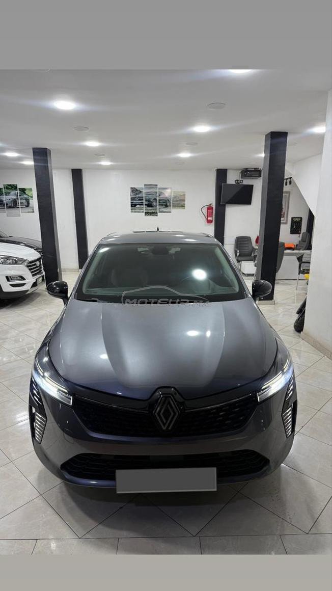Renault Clio Diesel Manuelle 2024 à Tétouan