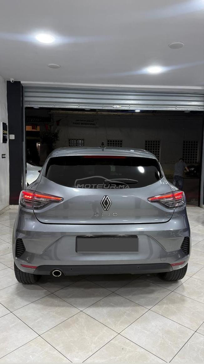 Renault Clio Diesel Manuelle 2024 à Tétouan