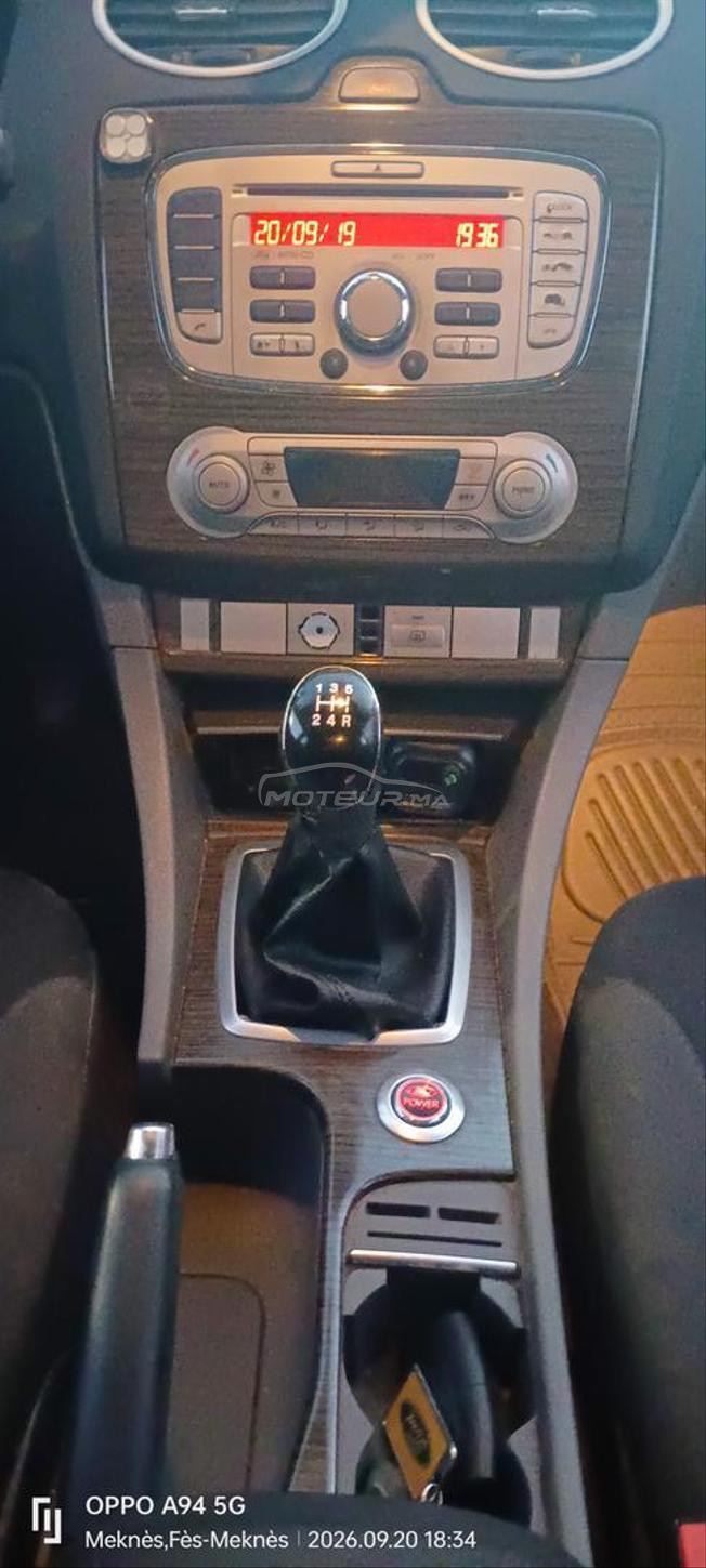 je met ma ford focus à vendre 