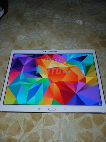 Magnifique tablette Samsung 10 pouces - 2