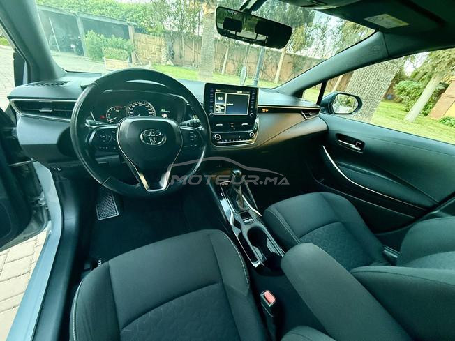 très belle Toyota Corolla S hybrid 