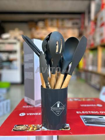 مجموعة أدوات مطبخ عصرية وعملية. - 2