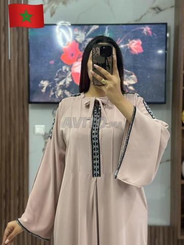 Abaya top en crêpe avec une touche moderne - 2
