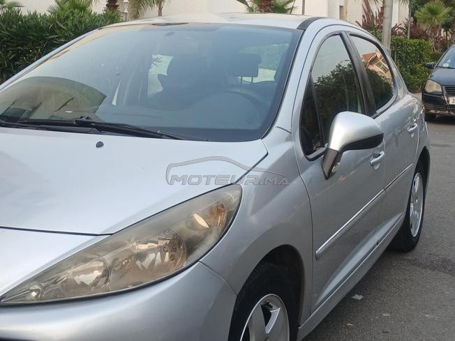 peugeot 207 module 2013 très bon état fes