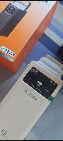 Batterie externe FASTER 50000 mAh charge rapide 22W LED - 2