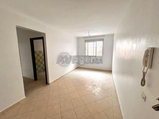 CMN-HA-1872 - Appartement à vendre à Farah Essalam