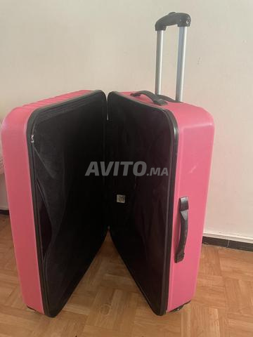 Grande valise très solide - 2