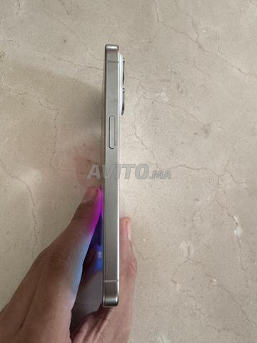 iPhone 15 pro 256go stockage - 2