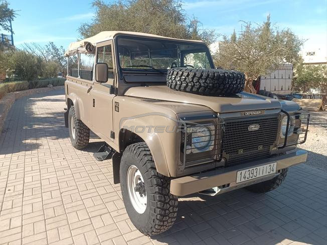 Land Rover Defender 110 safari restomod 