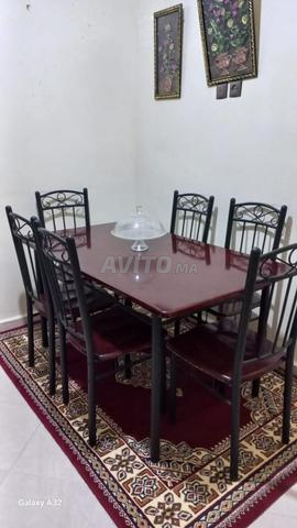Table avec les chaises - 2