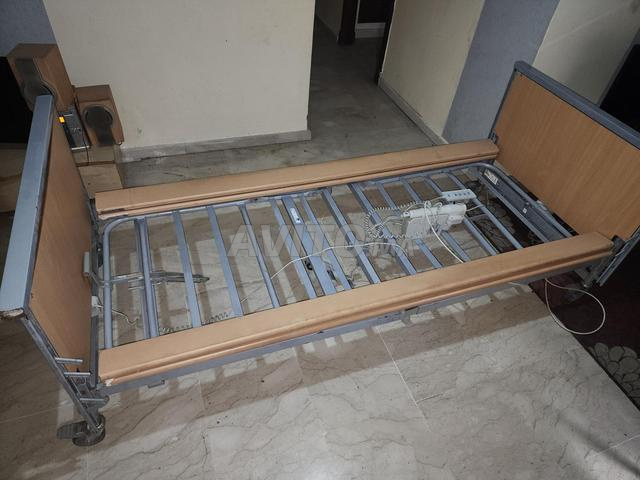 سرير طبي كهربائي مع مرتبة للبيع - 2