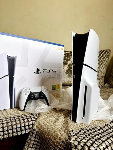 Ps5 Slim Standard Cd encore très propre - 2