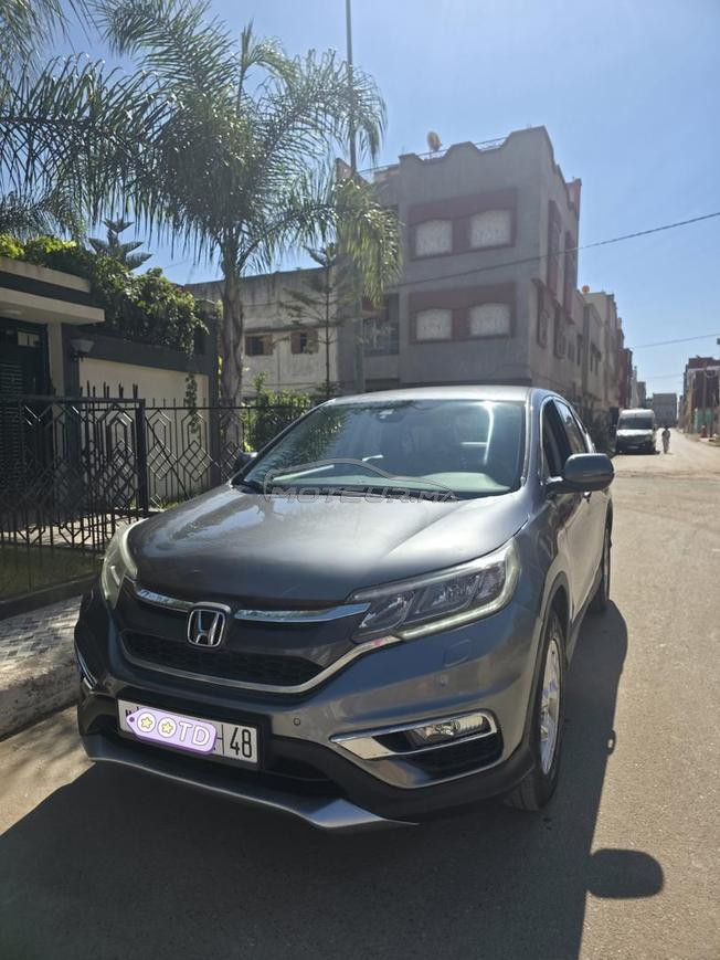 honda cr-v mliha bazaf li bghaha marhbabih
