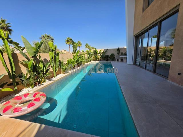 Villa de Prestige à Vendre – Route d’Amezmiz - 2