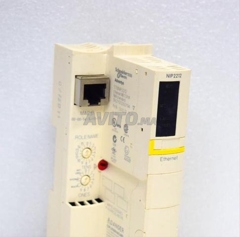 MODULE D'INTERFACE RÉSEAU STANDARD SCHNEIDER ELECTRIC STBNIP2212 - 2