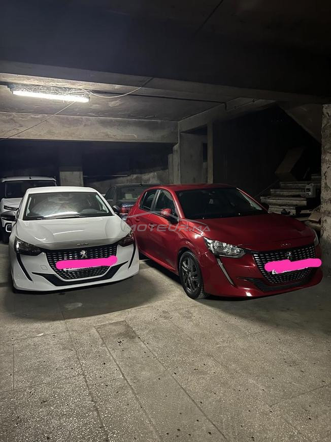 PEUGEOT 