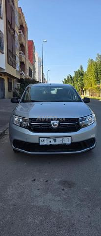 DACIA LOGAN ESSENCE 1ER MAIN