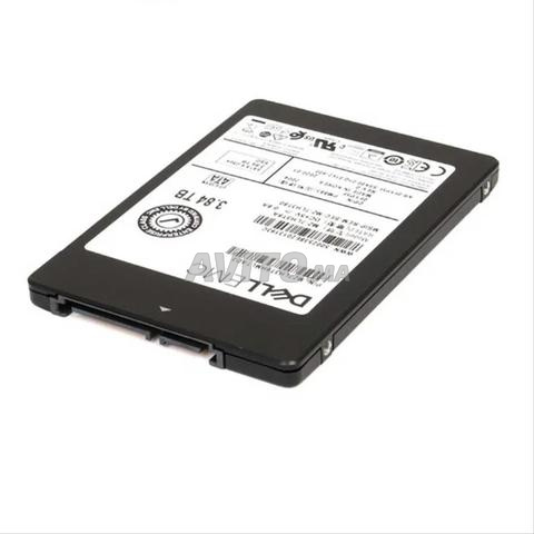 Dell 3.84TB SATA 6G 2.5 pouces SFF RI SSD - 2