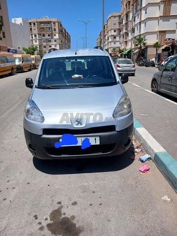 Peugeot Partner Diesel Manuelle 2015 à Casablanca - 2
